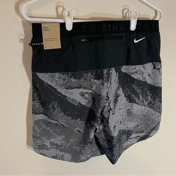 Nike Trail Dri-Fit Stride 7" Running Shorts Gray FV9949-010 $70 - Size Medium - Picture 8 of 8